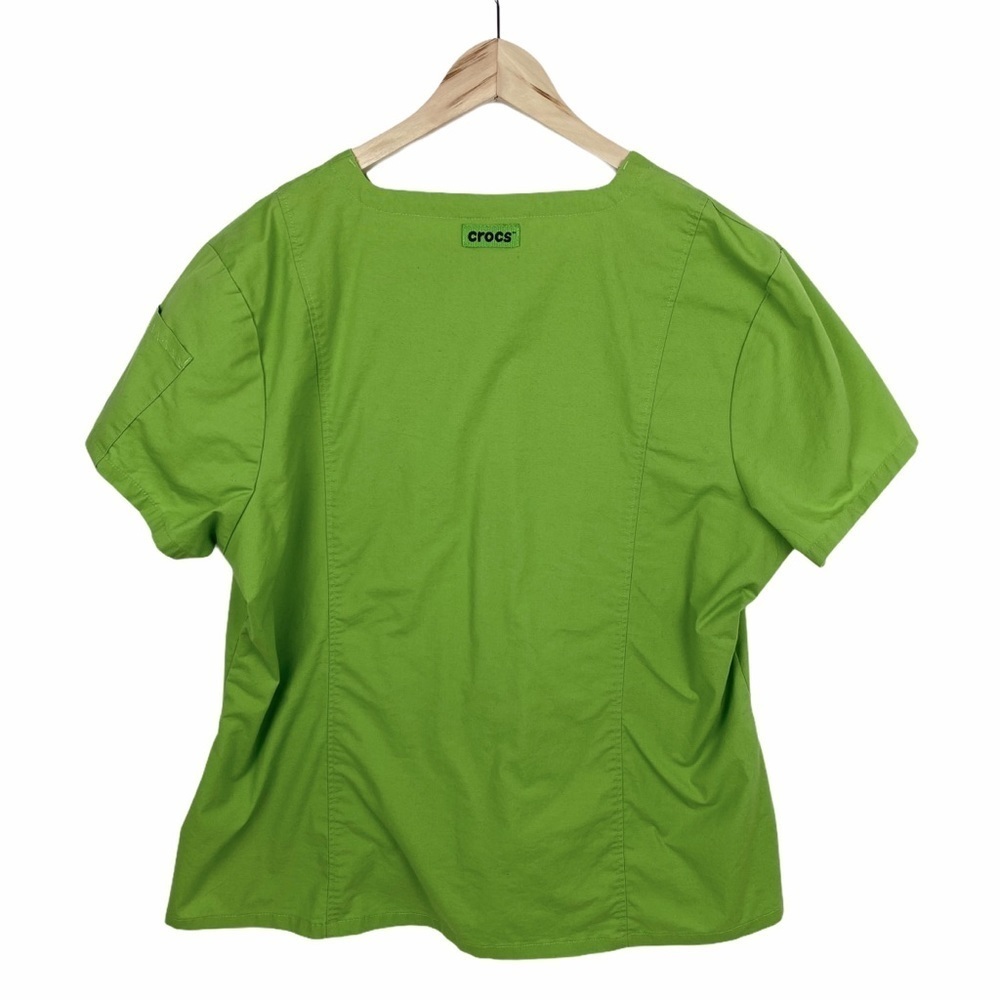 Crocs Medical Apparel Scrubs Top V Neck 3 Pocket - Picture 2 of 10